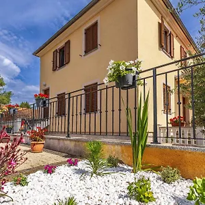 Baran Apartment